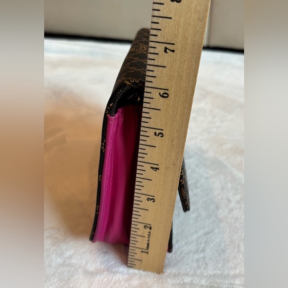 Beverly Hills Polo Club Black and Gold Crossbody Bag Logo - Picture 10 of 11